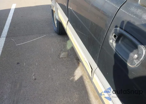 2001 Chevrolet Silverado 1500 Ls из США, поврежденный, VIN 2GCEC19V911351030